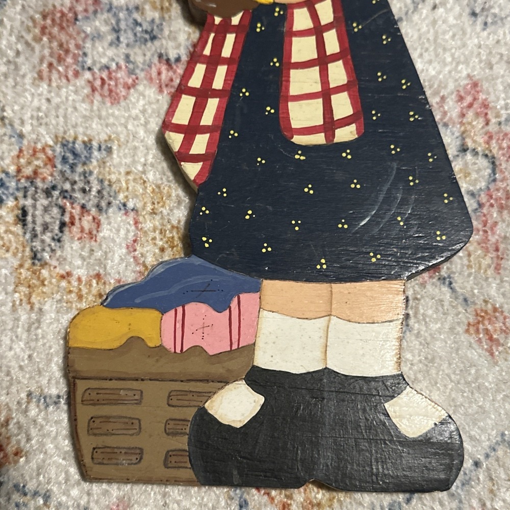 Laundry Girl Shelf Wall Decor Solid Wood Hand Painted Folk Art Wood - Picture 4 of 6